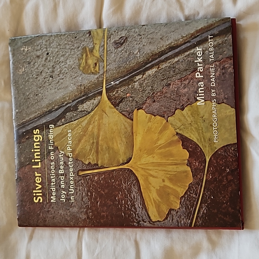 Book of cquotationss and meditations with pictures.